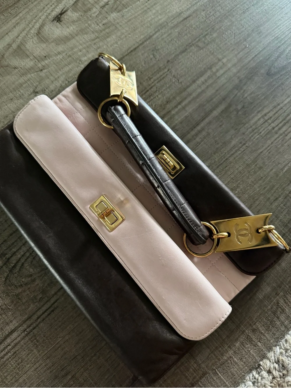CHANEL Two-Tone Shoulder Bag in Dark Brown and Light Pink